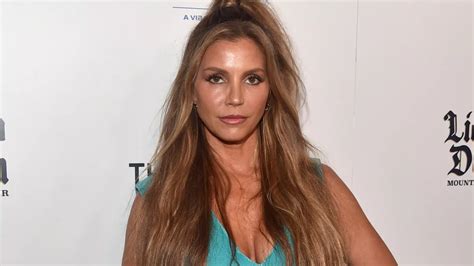 Charisma Carpenter strips naked in raunchy snap to ...